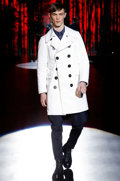 Look 5